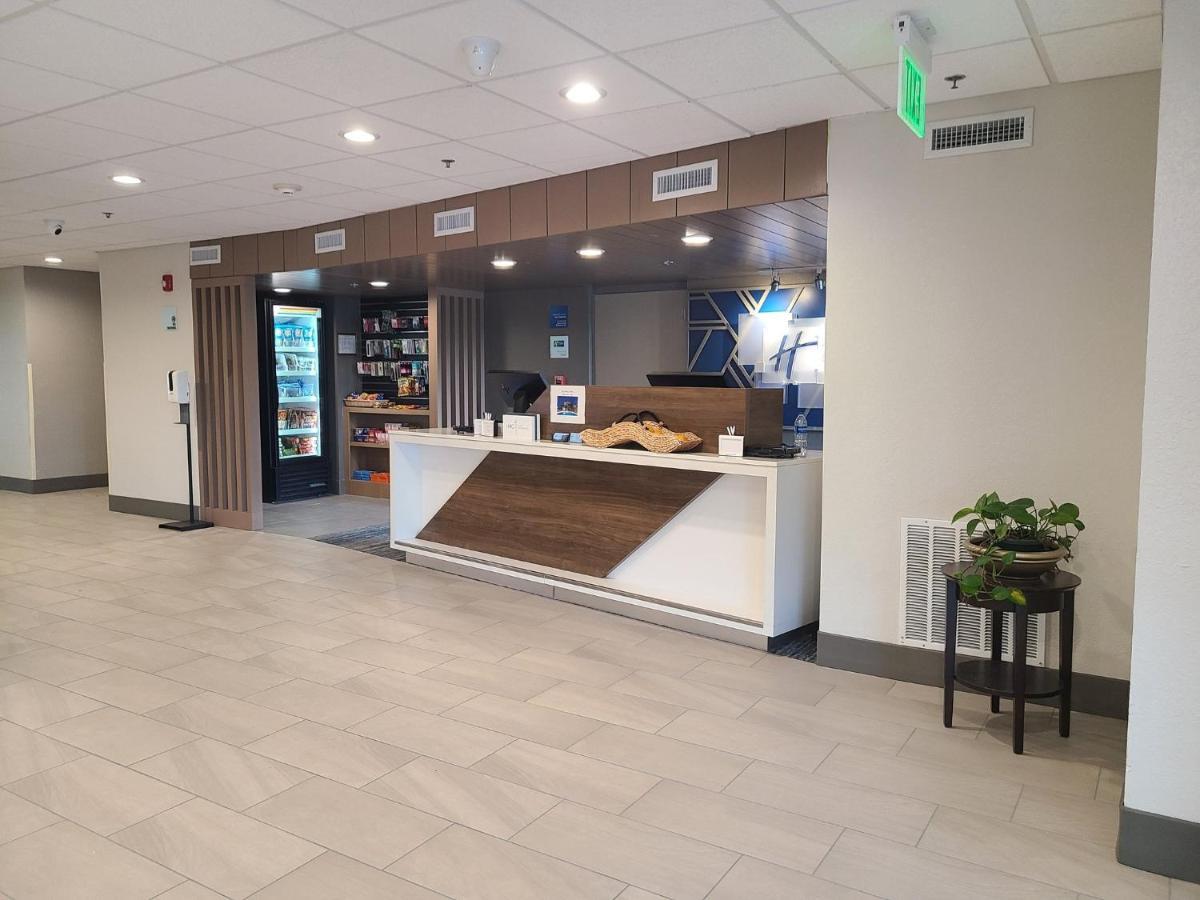 Holiday Inn Express Fort Lauderdale North - Executive Airport By Ihg Εξωτερικό φωτογραφία