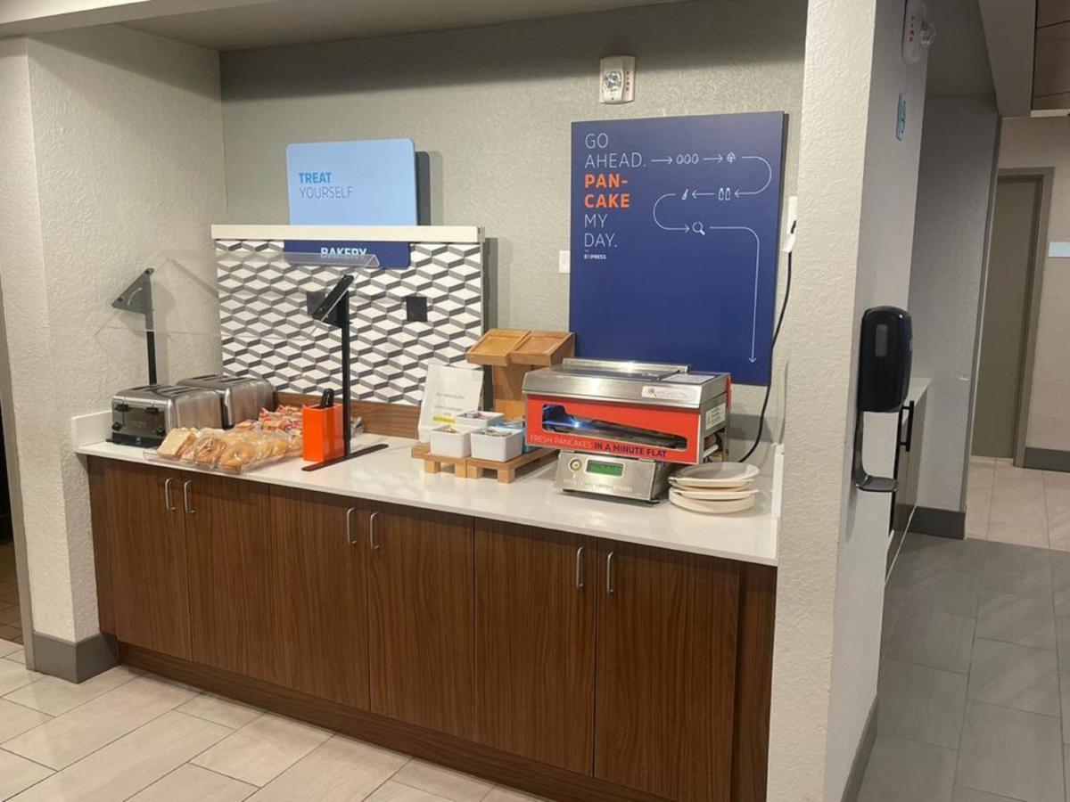 Holiday Inn Express Fort Lauderdale North - Executive Airport By Ihg Εξωτερικό φωτογραφία